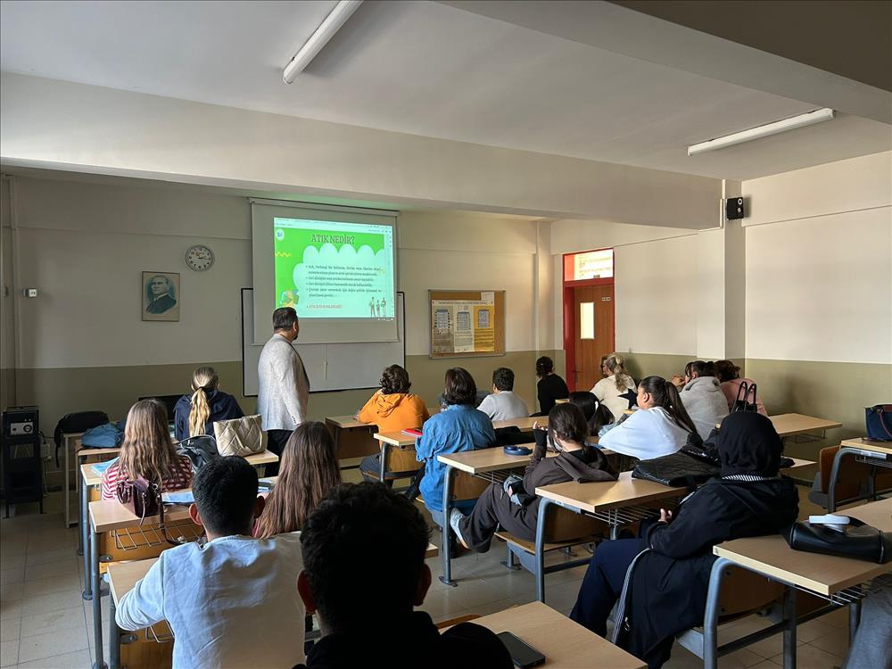 Peyzaj ve Süs Bitkileri Yetiştiriciliği Programında Sürdürülebilirlik Eğitimleri Gerçekleştirildi