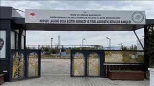 Yalova Üniversitesi’nden Hersek Lagünü Doğa Eğitim Merkezi ve Tıbbi-Aromatik Bitkiler Bahçesi’ne İnceleme Ziyareti